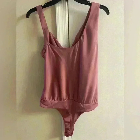 ASTR the label body suit satin snap bottom dusty pink. Large - Picture 4 of 6
